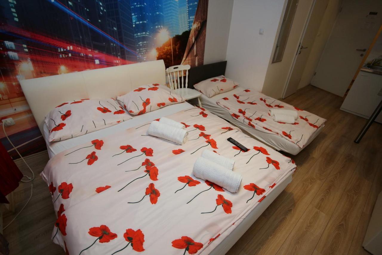 Apartments Rooms Fontane Trnje - Free Parking Zágráb Kültér fotó
