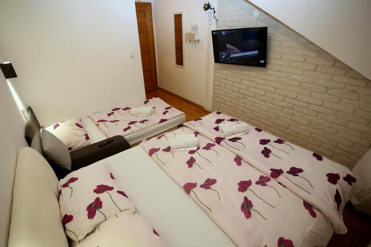 Apartments Rooms Fontane Trnje - Free Parking Zágráb Kültér fotó